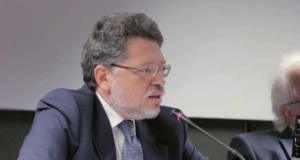 Για τα ζητήματα υποχρεωτικότητας του εμβολιασμού και προστασίας της δημόσιας υγείας (του Δ. Σαραφιανού)